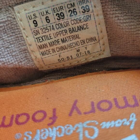 Size 9 Bobs Skechers Gray Dog Print Memory Foam Canvas Ballet Flats - Picture 7 of 7